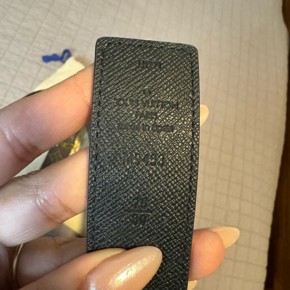 Louis Vuitton Belt - Picture 7 of 11